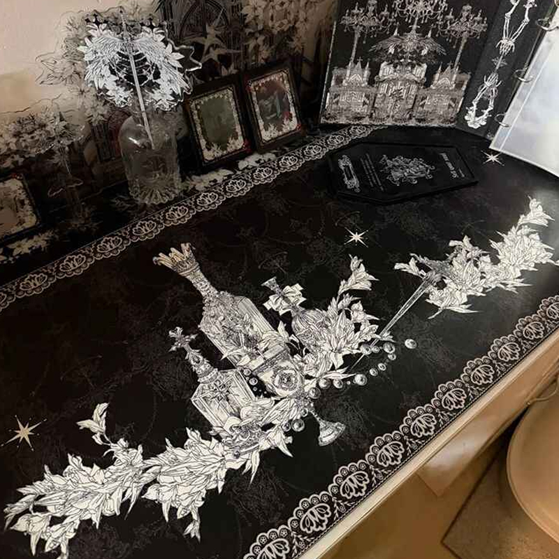 Desk Setup Dark - Podkładka pod mysz Divine Realm Gothic