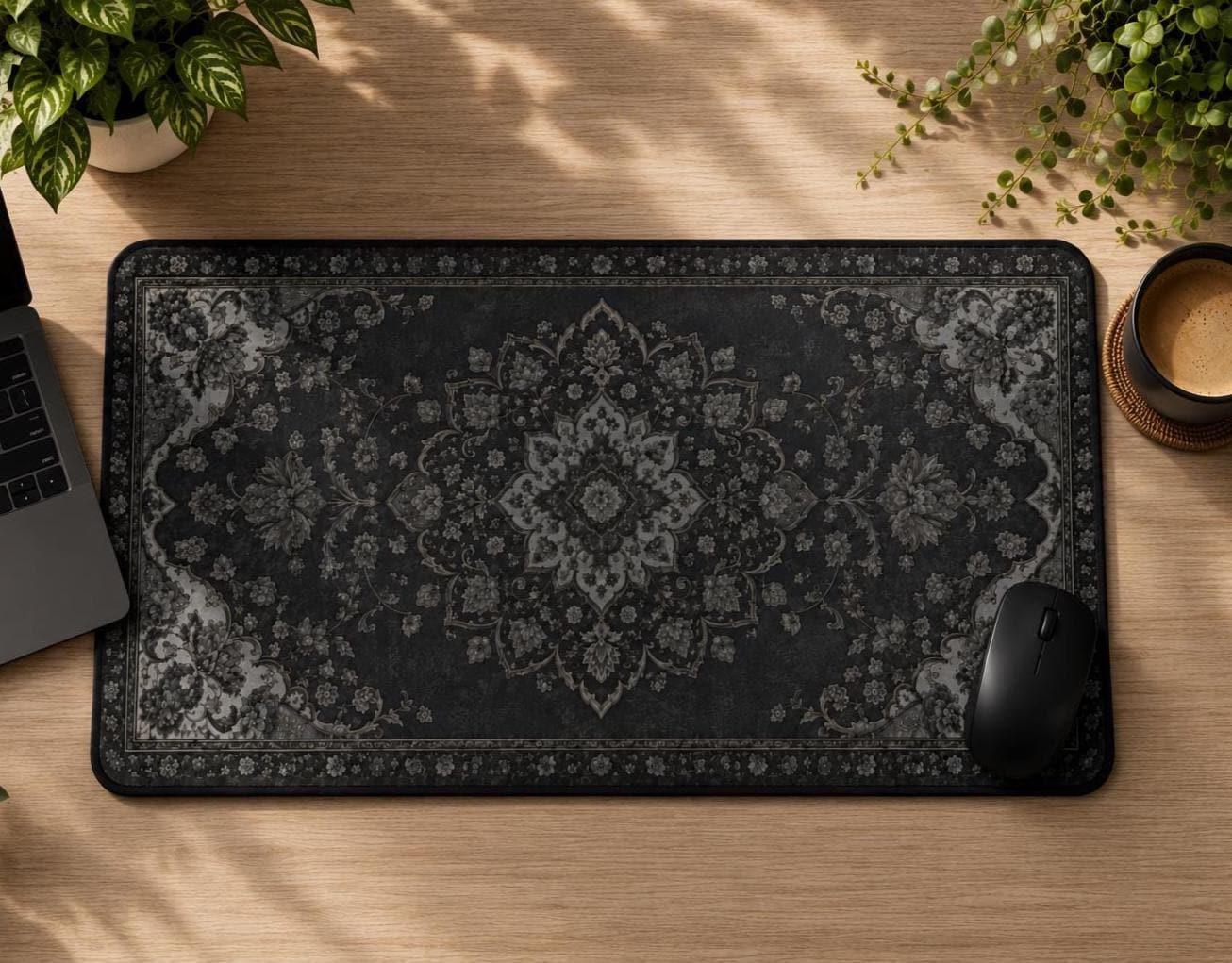 Czarna mata na biurko, podkład – Desk Setup Dark recenzja i cena