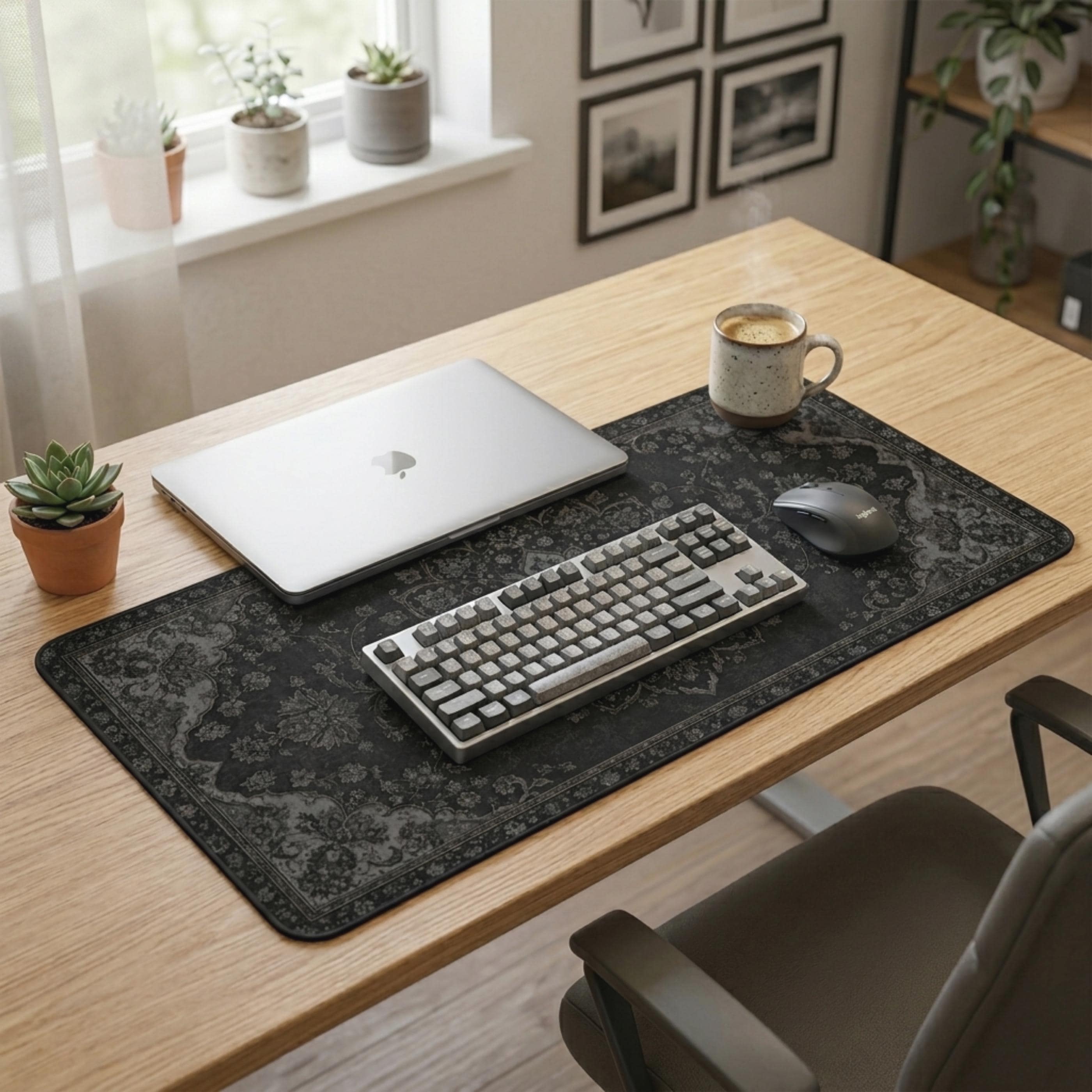 Czarna mata na biurko, podkład – Desk Setup Dark recenzja i cena