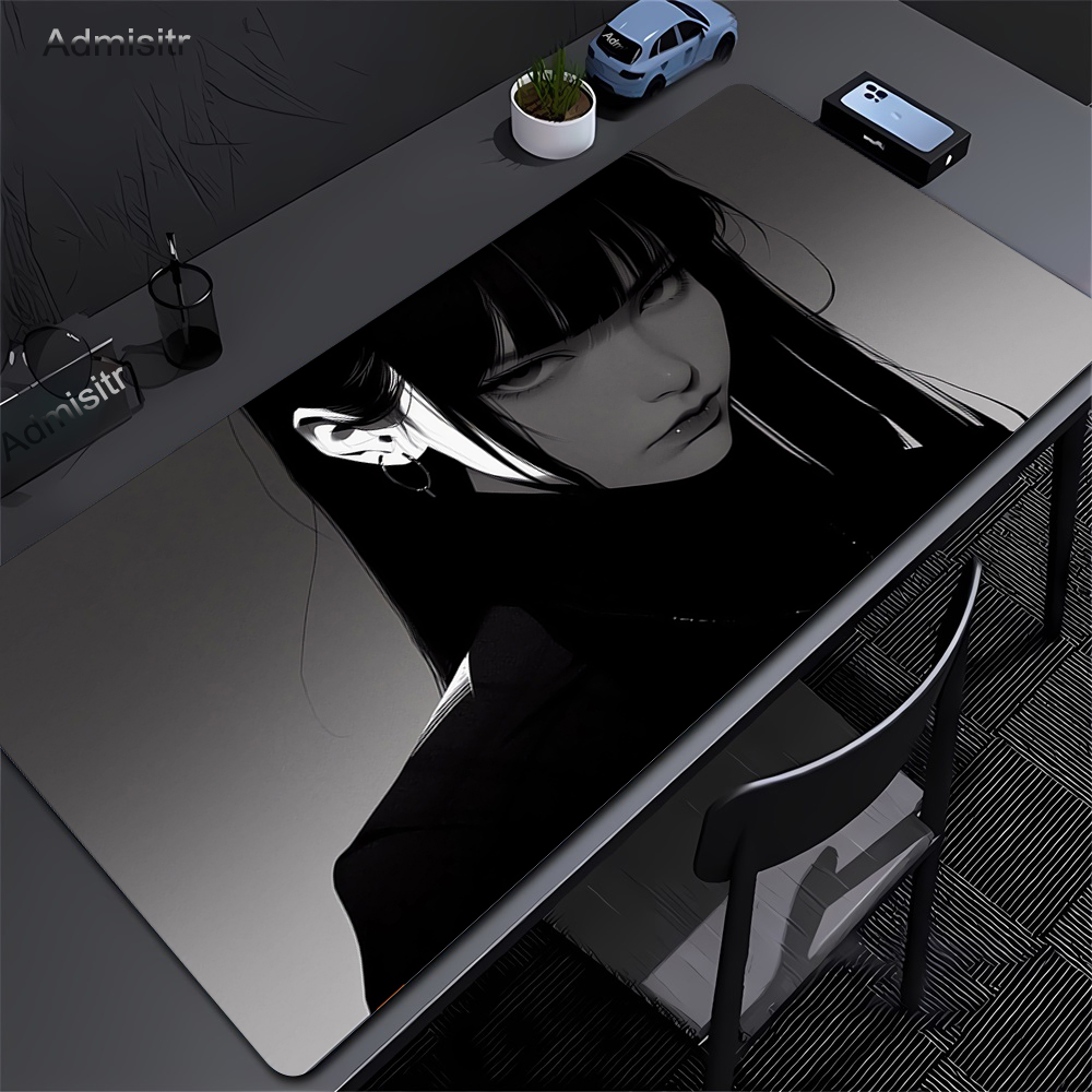 Czarna mata na stół Anime Dark – Desk Setup Dark recenzja i cena