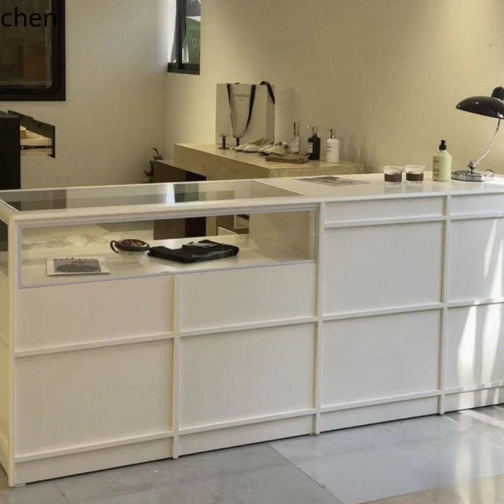 Sklep odzieżowy CZ, stół wyspo – Desk Setup Office recenzja i cena