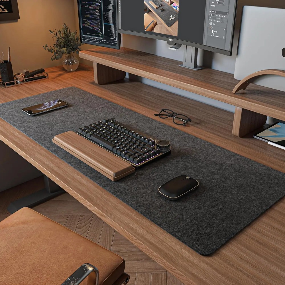 Podkładka na biurko z filcu, m – Desk Setup Dark recenzja i cena