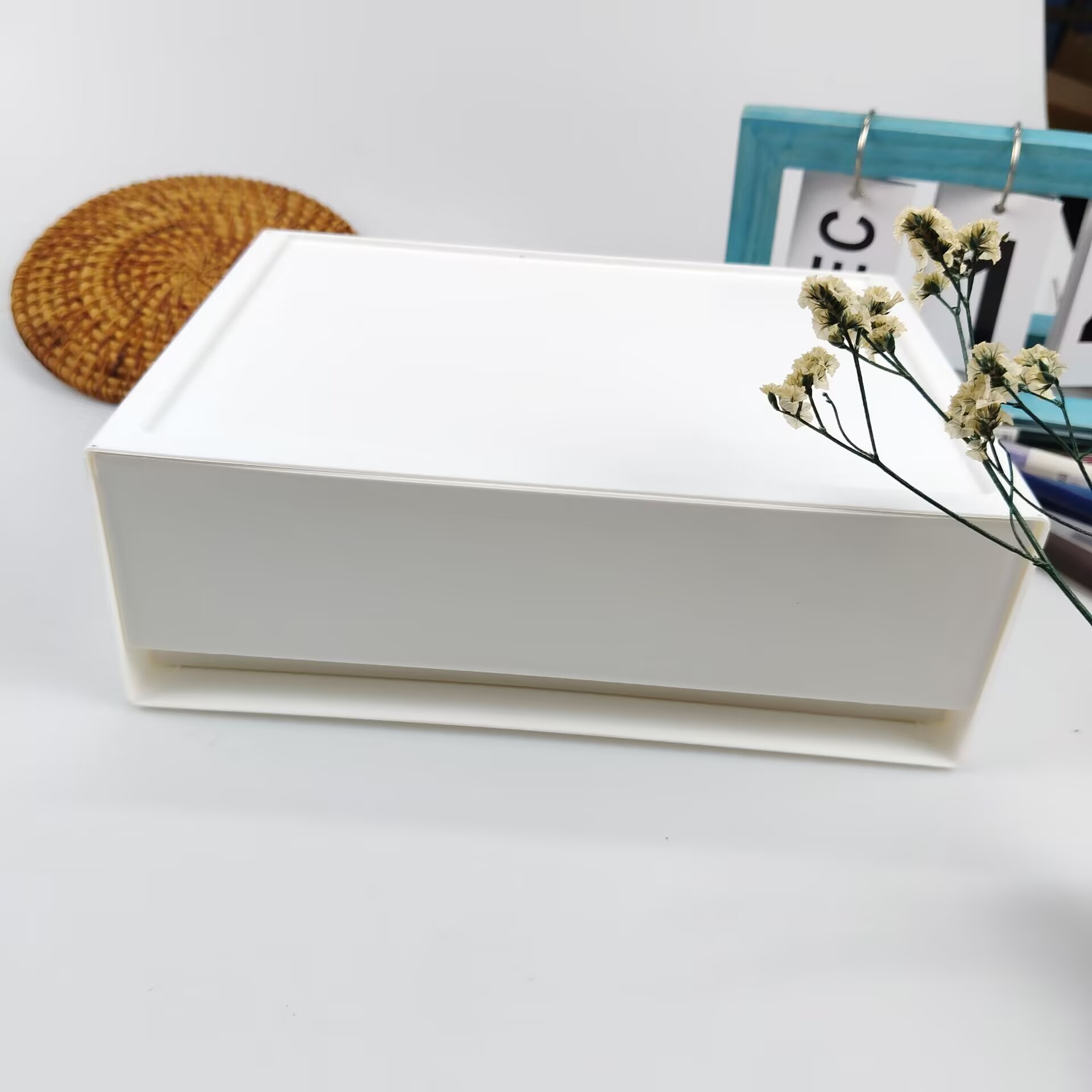 Pudełko do przechowywania na b – Desk Setup Shelf recenzja i cena