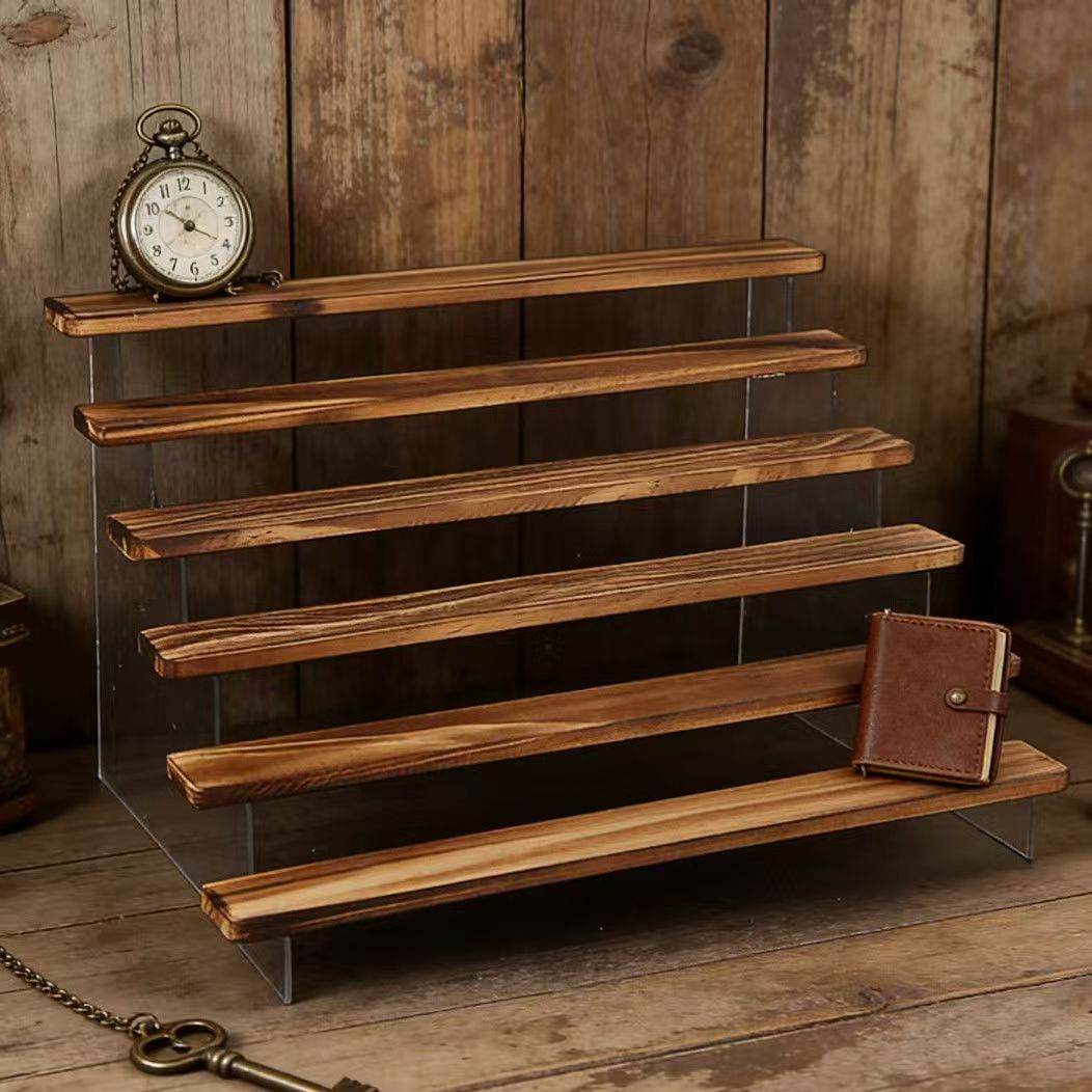 Stojak ekspozycyjny z opalonym – Desk Setup Shelf recenzja i cena